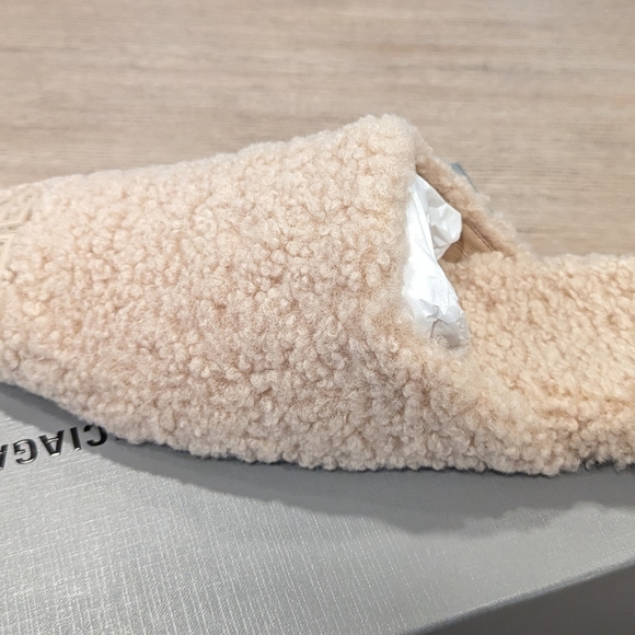 Mens Balenciaga Faux Shearling Slip On Mules Beige - Picture 6 of 9